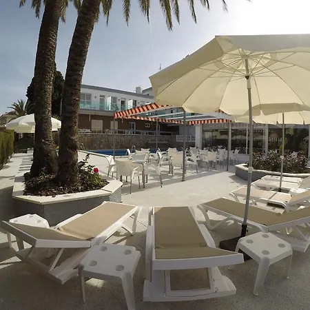 罗萨莱斯度假酒店 托雷莫利诺斯