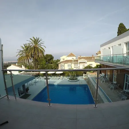 罗萨莱斯度假酒店 酒店 2*