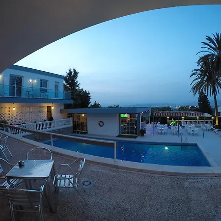 罗萨莱斯度假酒店 酒店