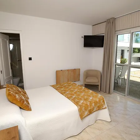 Hotel Complejo Rosales 2*