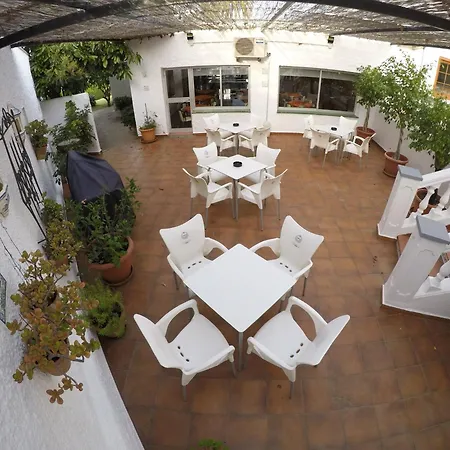 Complejo Rosales فندق 2*